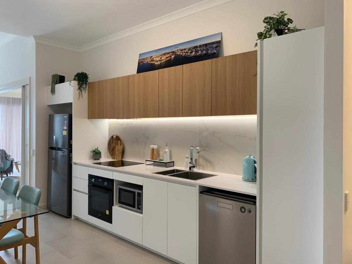 Mariner'S Cove ~ Luxe Waterfront Apartment Mindarie Екстер'єр фото