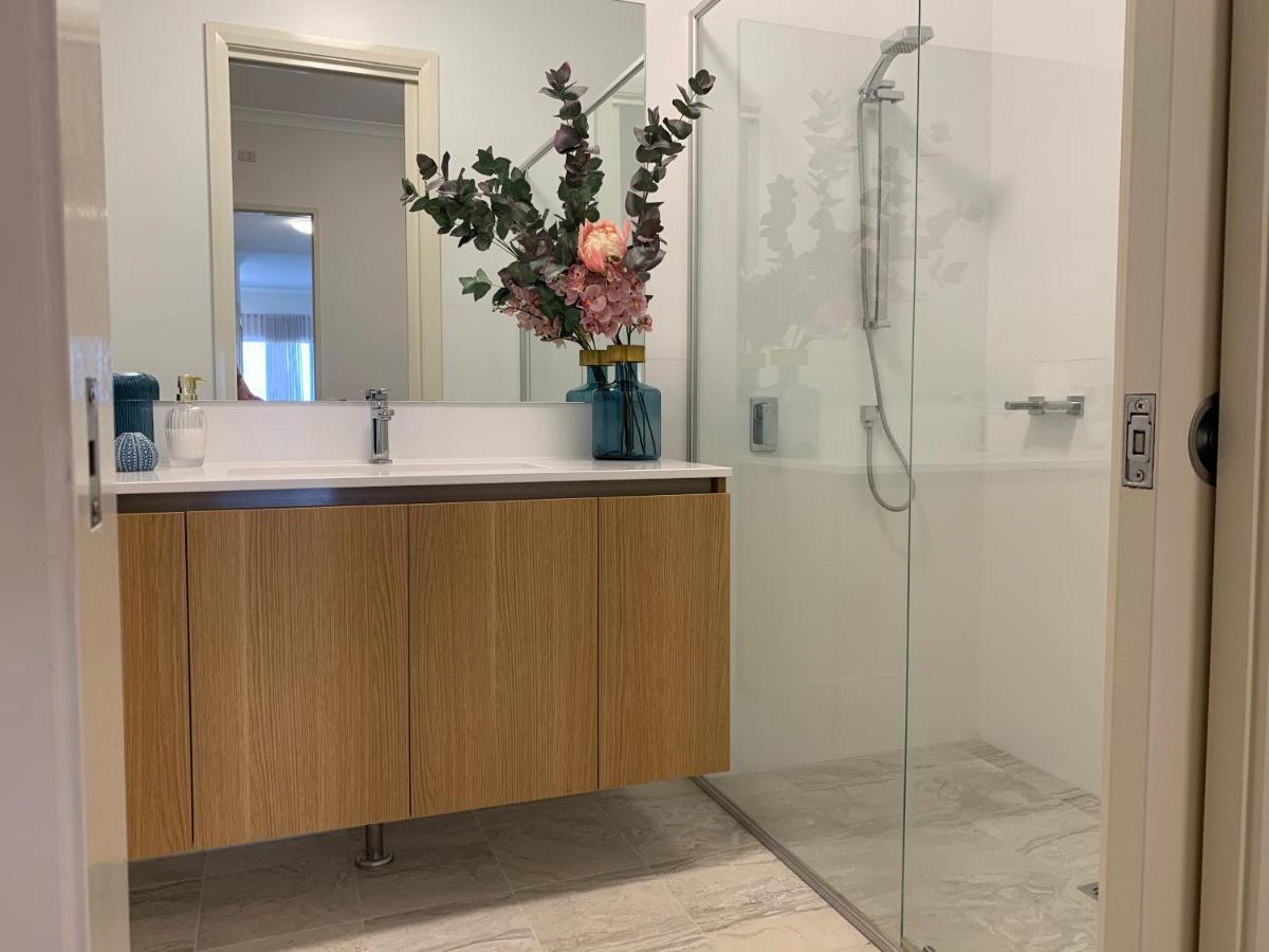 Mariner'S Cove ~ Luxe Waterfront Apartment Mindarie Екстер'єр фото